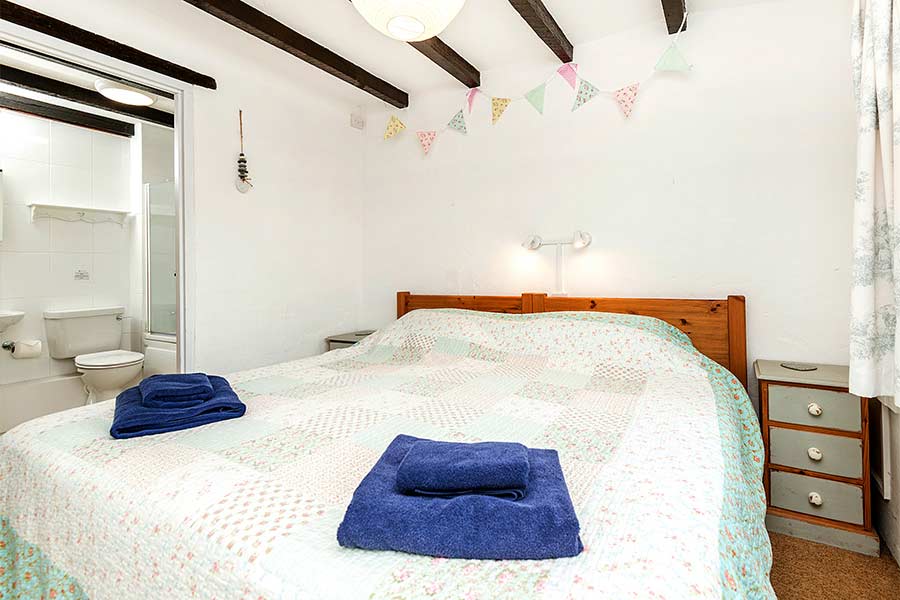 Bedroom in Apple Cottage