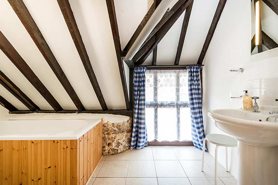 Bathroom in Hayloft
